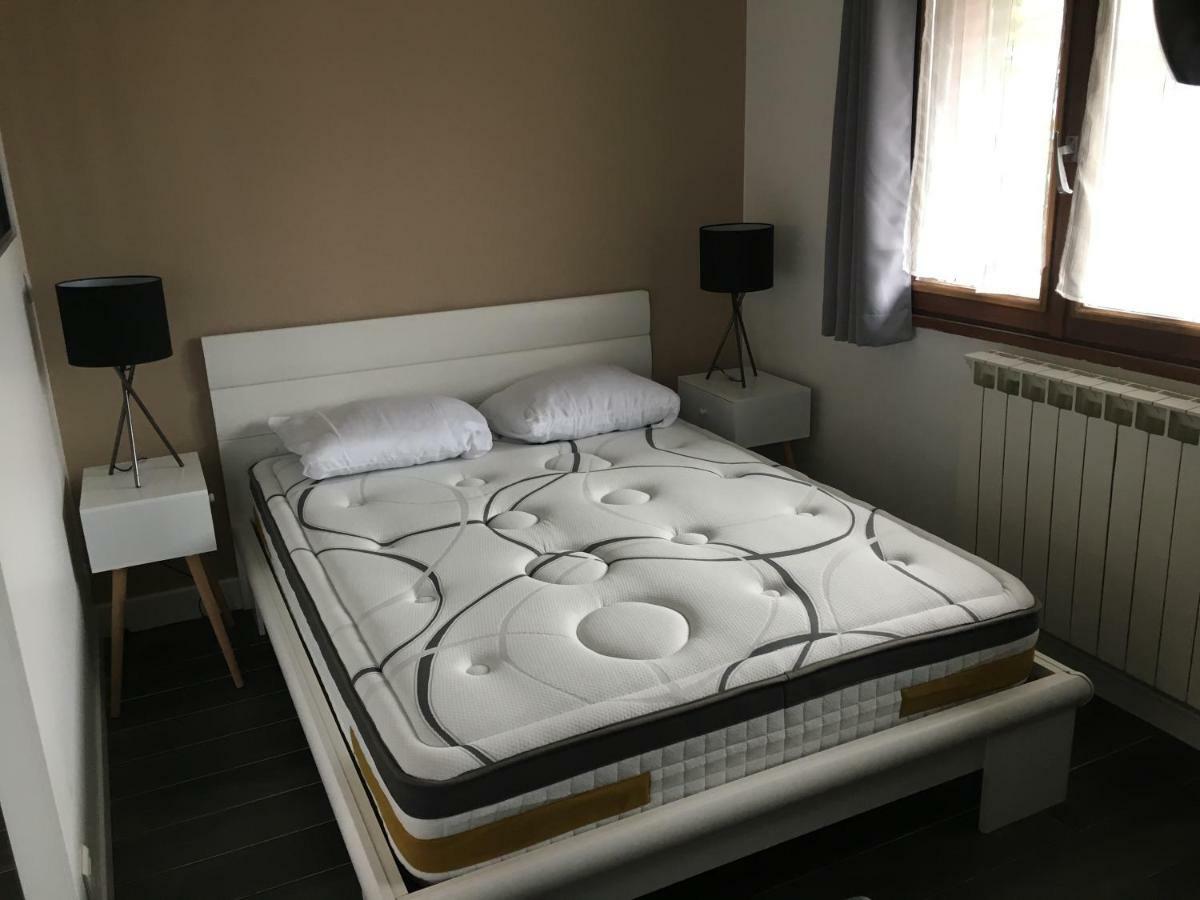 Magnifique Meuble 24M2 Avec Parking Apartment Екс ле Бен Екстериор снимка